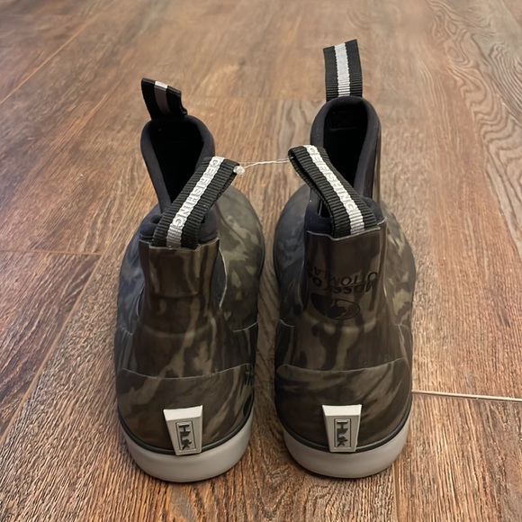 HUK Men’s “Professional Fishing” Deck Boots, Size Various. Camo. NWOT. - Picture 4 of 7